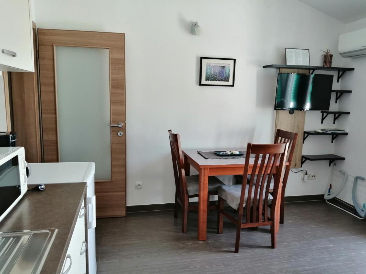 Villa Luce Apartment House Karlobag Luaran gambar