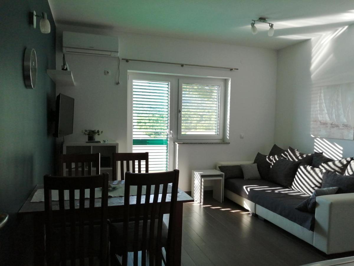 Villa Luce Apartment House Karlobag Luaran gambar